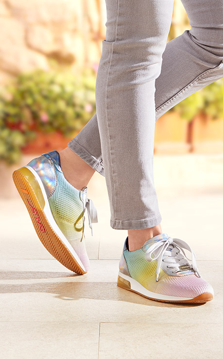 Schnürschuhe